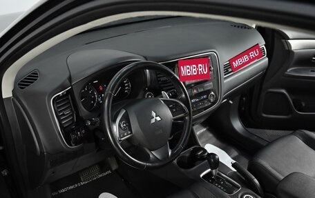 Mitsubishi Outlander III рестайлинг 3, 2014 год, 1 165 000 рублей, 6 фотография