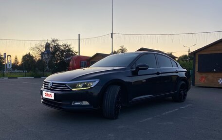Volkswagen Passat B8 рестайлинг, 2015 год, 1 620 000 рублей, 2 фотография