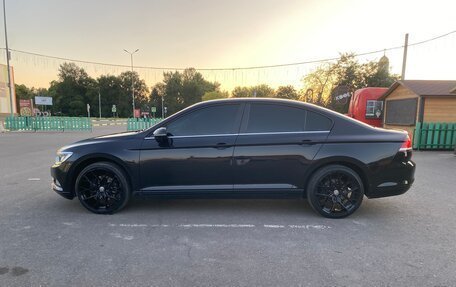 Volkswagen Passat B8 рестайлинг, 2015 год, 1 620 000 рублей, 10 фотография
