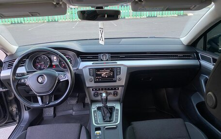 Volkswagen Passat B8 рестайлинг, 2015 год, 1 620 000 рублей, 22 фотография