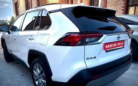 Toyota RAV4, 2020 год, 4 149 000 рублей, 3 фотография