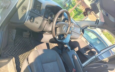 Volkswagen Multivan T5, 2004 год, 1 050 000 рублей, 8 фотография