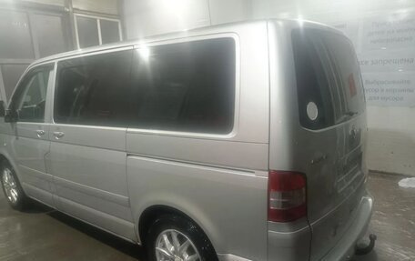 Volkswagen Multivan T5, 2004 год, 1 050 000 рублей, 3 фотография
