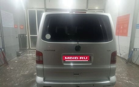 Volkswagen Multivan T5, 2004 год, 1 050 000 рублей, 2 фотография