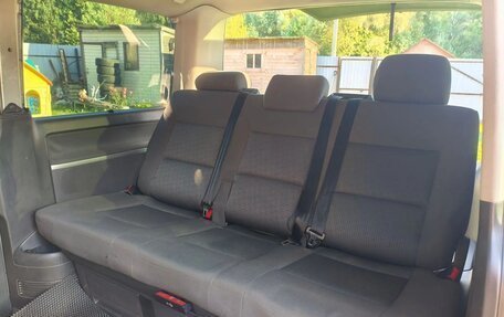 Volkswagen Multivan T5, 2004 год, 1 050 000 рублей, 10 фотография