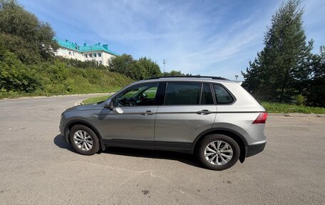 Volkswagen Tiguan II, 2019 год, 1 700 000 рублей, 4 фотография