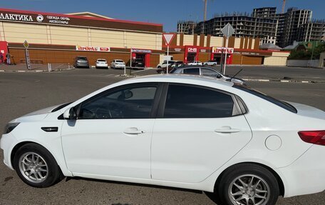 KIA Rio III рестайлинг, 2013 год, 880 000 рублей, 3 фотография