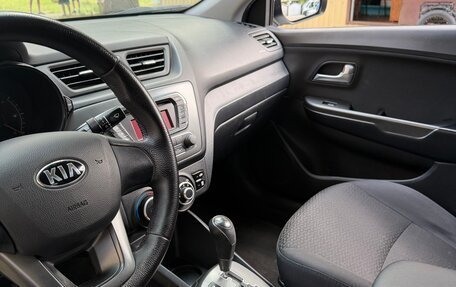 KIA Rio III рестайлинг, 2013 год, 880 000 рублей, 13 фотография