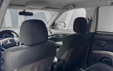 Mitsubishi Outlander III рестайлинг 3, 2010 год, 1 199 900 рублей, 16 фотография