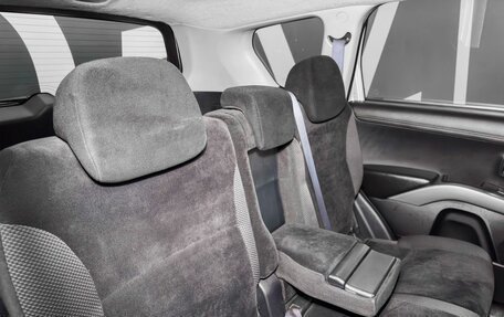 Mitsubishi Outlander III рестайлинг 3, 2010 год, 1 199 900 рублей, 18 фотография