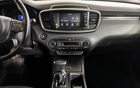 KIA Sorento III Prime рестайлинг, 2018 год, 2 497 000 рублей, 15 фотография
