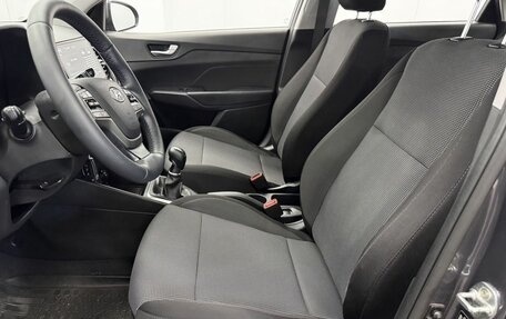 Hyundai Solaris II рестайлинг, 2021 год, 1 450 000 рублей, 17 фотография