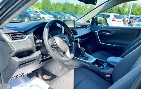 Toyota RAV4, 2021 год, 2 945 000 рублей, 11 фотография