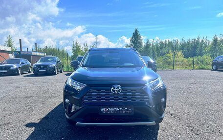 Toyota RAV4, 2021 год, 2 945 000 рублей, 10 фотография