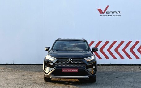 Toyota RAV4, 2021 год, 3 600 000 рублей, 4 фотография
