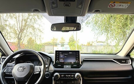 Toyota RAV4, 2021 год, 3 600 000 рублей, 12 фотография