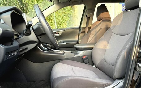 Toyota RAV4, 2021 год, 3 600 000 рублей, 16 фотография