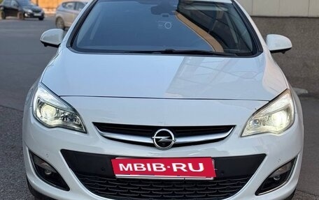 Opel Astra J, 2012 год, 700 000 рублей, 1 фотография
