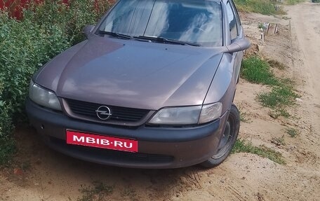 Opel Vectra B рестайлинг, 1998 год, 77 000 рублей, 1 фотография