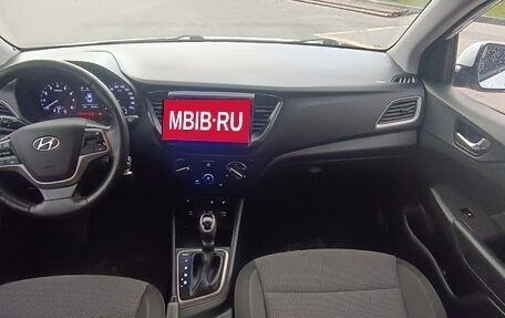 Hyundai Solaris II рестайлинг, 2017 год, 1 375 000 рублей, 21 фотография