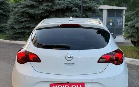 Opel Astra J, 2012 год, 700 000 рублей, 2 фотография