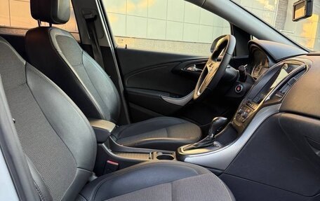 Opel Astra J, 2012 год, 700 000 рублей, 19 фотография