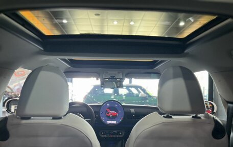 MINI Hatch, 2024 год, 4 790 000 рублей, 21 фотография