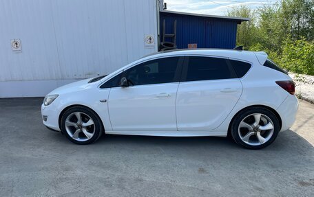 Opel Astra J, 2011 год, 670 000 рублей, 5 фотография