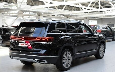 Volkswagen Teramont I, 2021 год, 4 990 000 рублей, 7 фотография