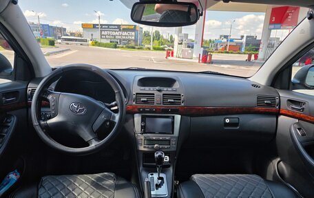 Toyota Avensis III рестайлинг, 2004 год, 600 000 рублей, 7 фотография