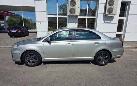 Toyota Avensis III рестайлинг, 2004 год, 600 000 рублей, 3 фотография