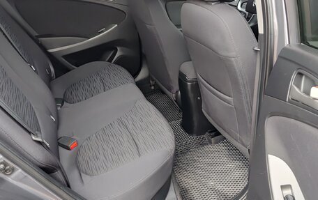 Hyundai Solaris II рестайлинг, 2016 год, 1 030 000 рублей, 9 фотография