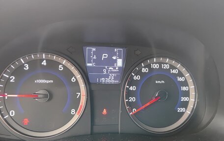 Hyundai Solaris II рестайлинг, 2016 год, 1 030 000 рублей, 15 фотография