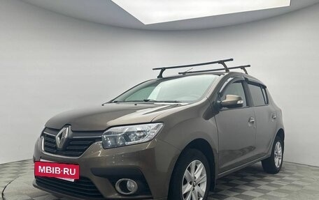 Renault Sandero II рестайлинг, 2018 год, 915 000 рублей, 3 фотография