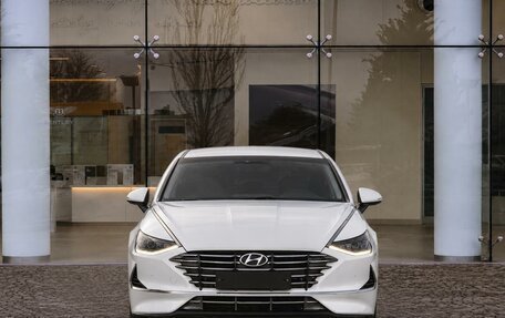 Hyundai Sonata VIII, 2021 год, 2 195 000 рублей, 2 фотография