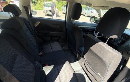 Mitsubishi Outlander III рестайлинг 3, 2014 год, 1 800 000 рублей, 7 фотография