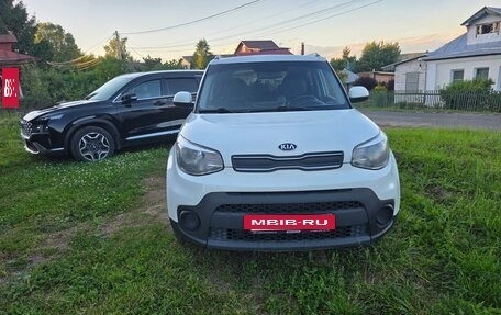 KIA Soul II рестайлинг, 2017 год, 1 200 000 рублей, 2 фотография