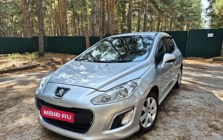 Peugeot 308 II, 2011 год, 530 000 рублей, 3 фотография