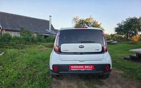 KIA Soul II рестайлинг, 2017 год, 1 200 000 рублей, 3 фотография