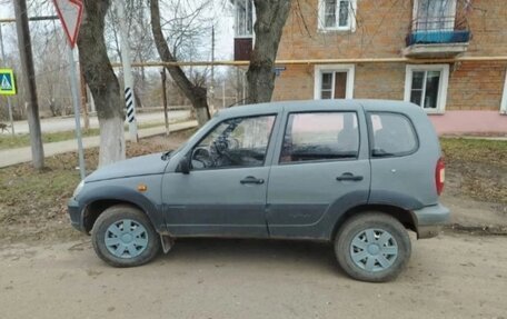Chevrolet Niva I рестайлинг, 2005 год, 200 000 рублей, 2 фотография