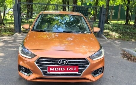 Hyundai Solaris II рестайлинг, 2017 год, 1 350 000 рублей, 2 фотография