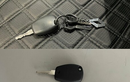 Renault Logan I, 2011 год, 390 000 рублей, 13 фотография