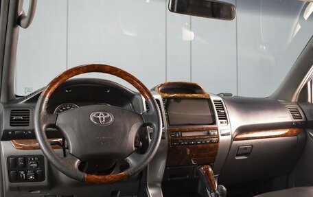 Toyota Land Cruiser Prado 120 рестайлинг, 2008 год, 2 460 000 рублей, 5 фотография