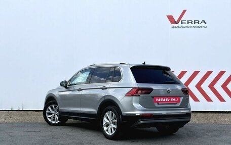 Volkswagen Tiguan II, 2017 год, 2 450 000 рублей, 3 фотография