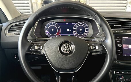 Volkswagen Tiguan II, 2017 год, 2 450 000 рублей, 19 фотография