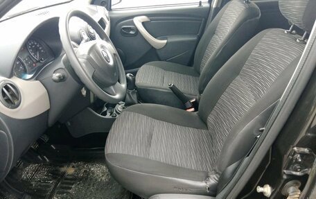 Renault Sandero I, 2013 год, 380 000 рублей, 6 фотография