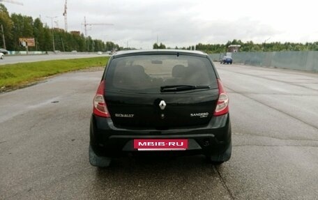 Renault Sandero I, 2013 год, 380 000 рублей, 4 фотография