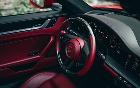 Porsche 911, 2020 год, 14 690 000 рублей, 24 фотография