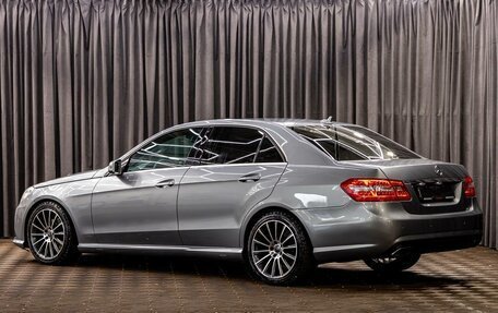 Mercedes-Benz E-Класс, 2012 год, 1 395 000 рублей, 4 фотография
