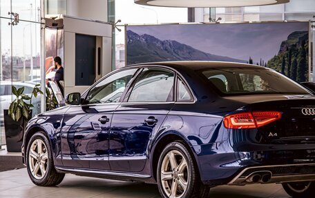 Audi A4, 2014 год, 1 455 000 рублей, 9 фотография